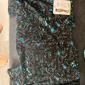 No Boundaries Black and Blue High-Rise Leggings